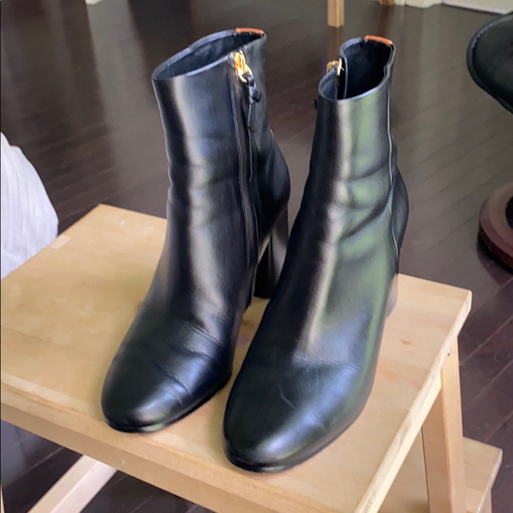 Diane Von Furstenberg Ankle Booties size 6